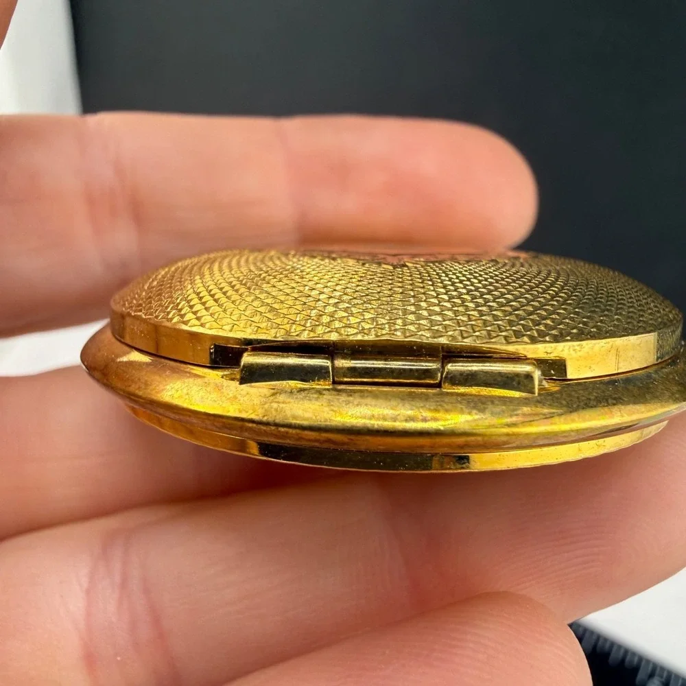 Vintage Engraved Pocket Watch Gold Tone 13